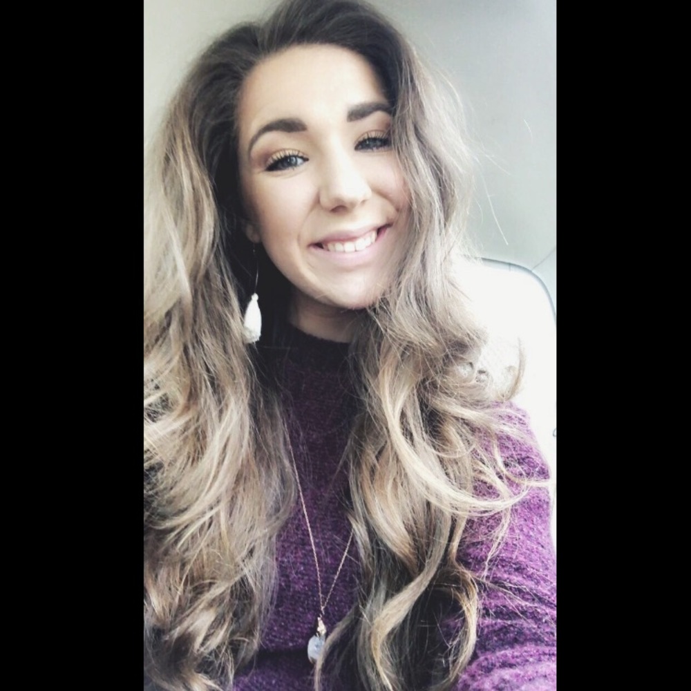 Meet your Posher, Karis